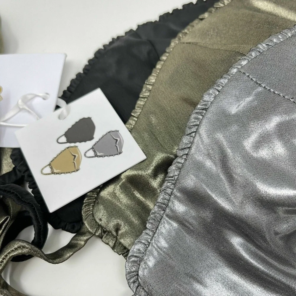 WHOLESALE LOT of 5 WAYF Mask & Carrying Bag 4-Piece Sets, Gray/Silver/Black